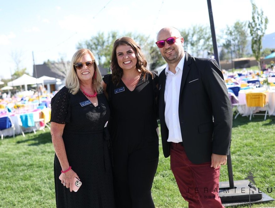 mbrazier85's tweet image. A huge shoutout to the amazing @Gilly_Quinn at @ChldrnsCabnt , for a successful Art of Childhood event this past Friday! She ensured guest had a great experience and surpassed the fundraising goal.  We are so lucky to have you on our team! 

#Rockstar #staffrecognition #thankyou