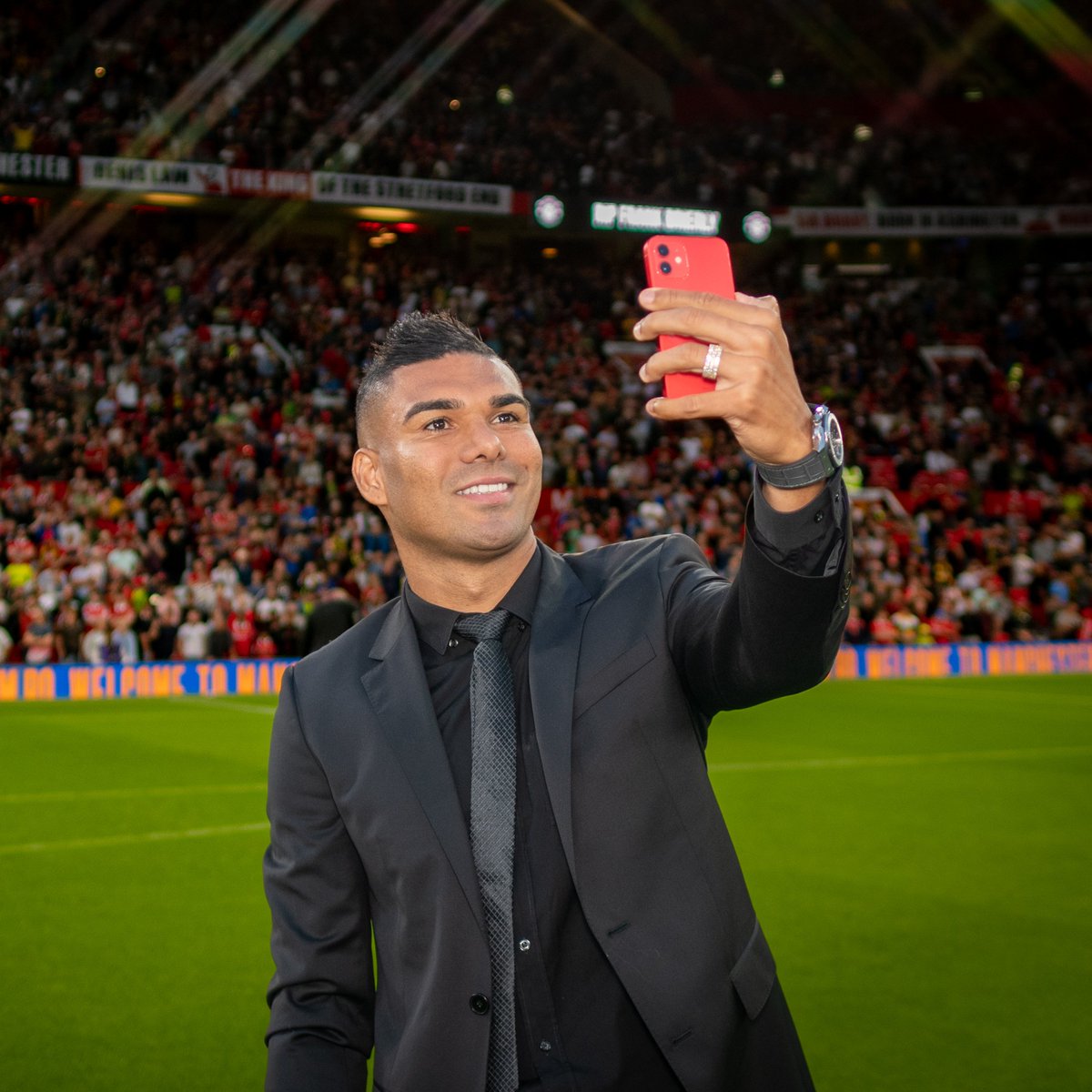 📍 Old Trafford 🏟️

🇧🇷 Enter, Casemiro. 

#MUFC | #UEL