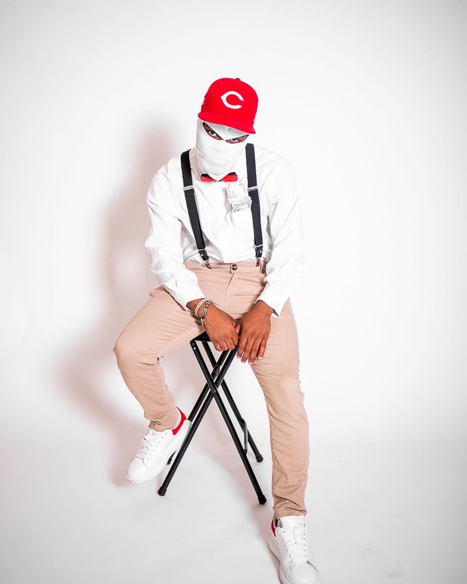 kharibtb's tweet photo. Introducing Sir Feel-A-Lot. 🎭
New single “Check” dropping this Friday 8/26. Time to manifest this bag 💰💵 Official cover art this week.
#AlbumMode #ThisIsHowWeFeel #BTB https://t.co/LVABGrURPD