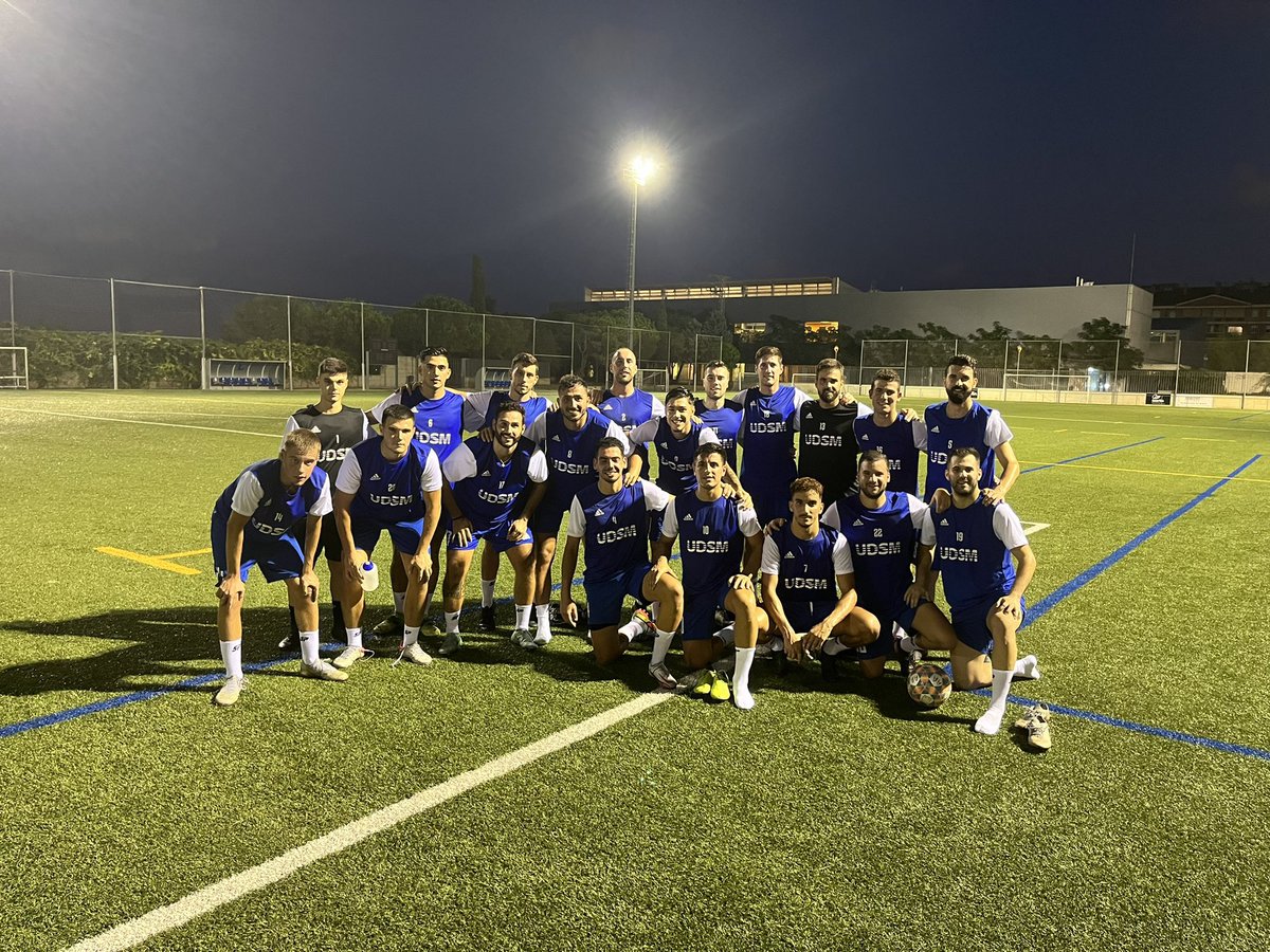 udsectorm's tweet photo. PRIMER EQUIPO |

Por fin, ha vuelto la ⚽️ a la Torre Roja. Los hombres de @Ivanovicsector empiezan la pretemporada para ponerse a punto. 

#VamosSector #ElPlan2 https://t.co/JLPz1chcku