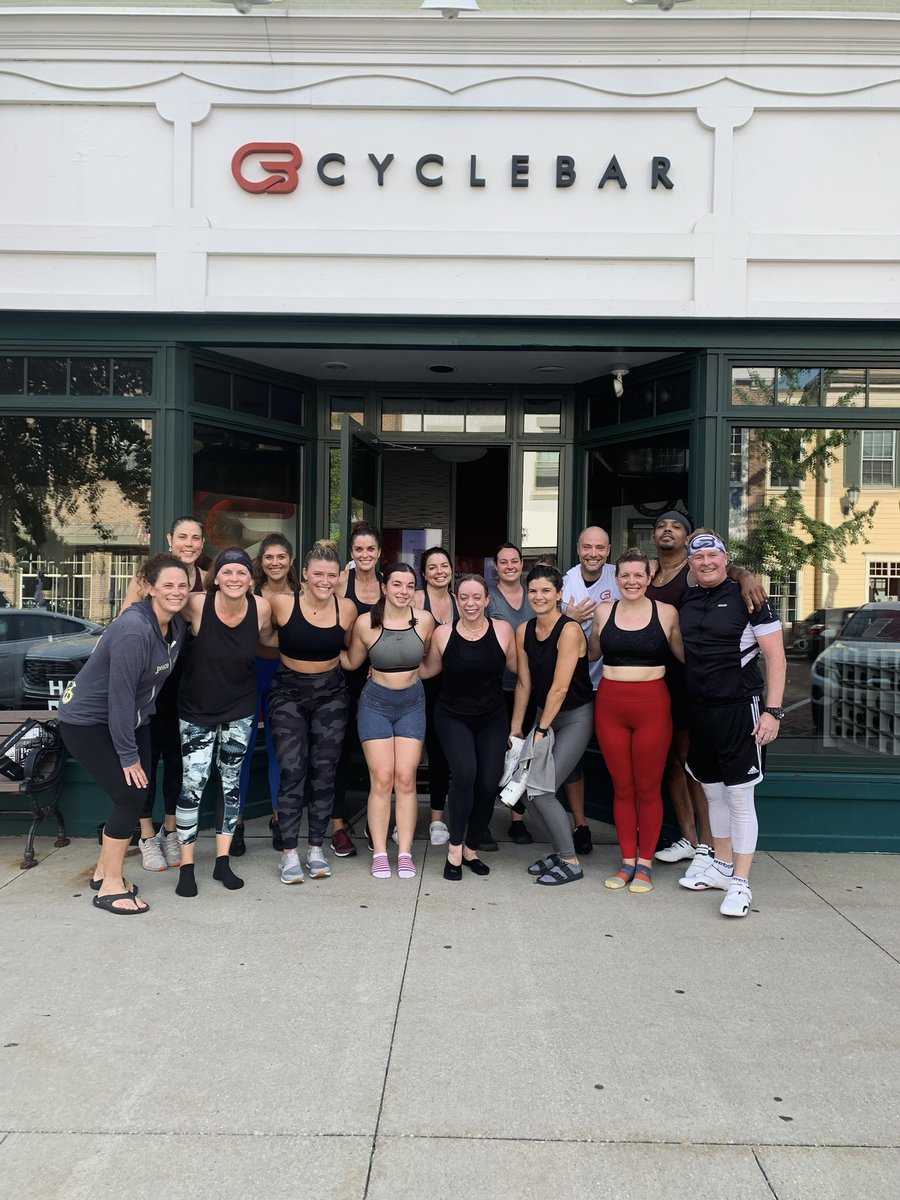CyclebarHudson's tweet photo. It’s Monday!! - Let’s get this week started!! 💪😉

#cyclebarhudson #cyclebar #workout #fitness https://t.co/Quv3R9u2An