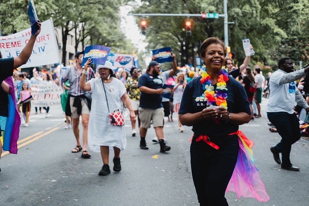 CheriBeasleyNC's tweet photo. Team Beasley had a great day at Charlotte Pride this weekend with old friends and new! Happy Pride!π https://t.co/DHa0XhmdfZ