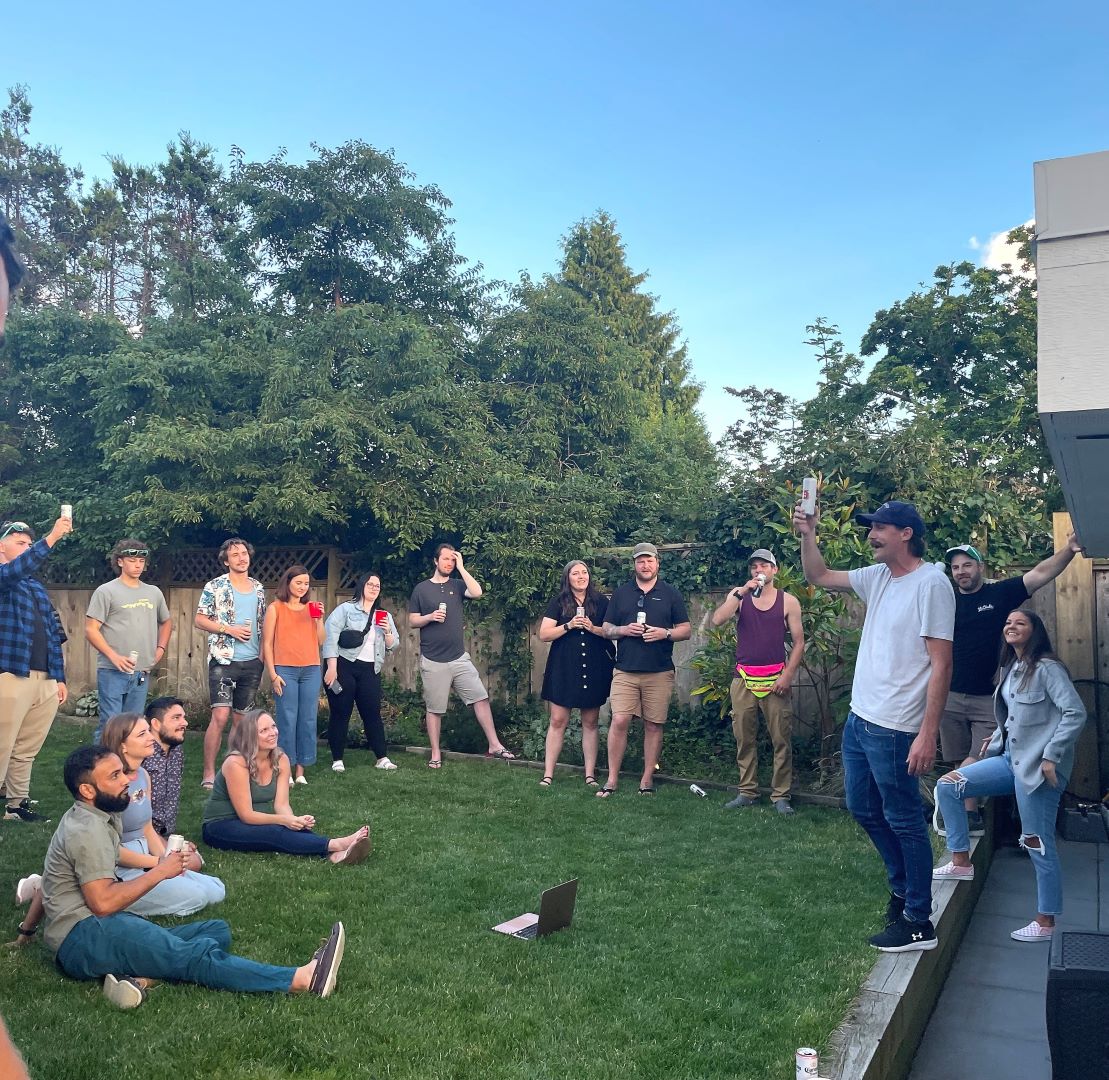 505Junk's tweet photo. Summer staff party vibes! We love the 505-Junk team 💚

This years theme: Mexican Fiesta 🌮 https://t.co/90Ch1mnlIa