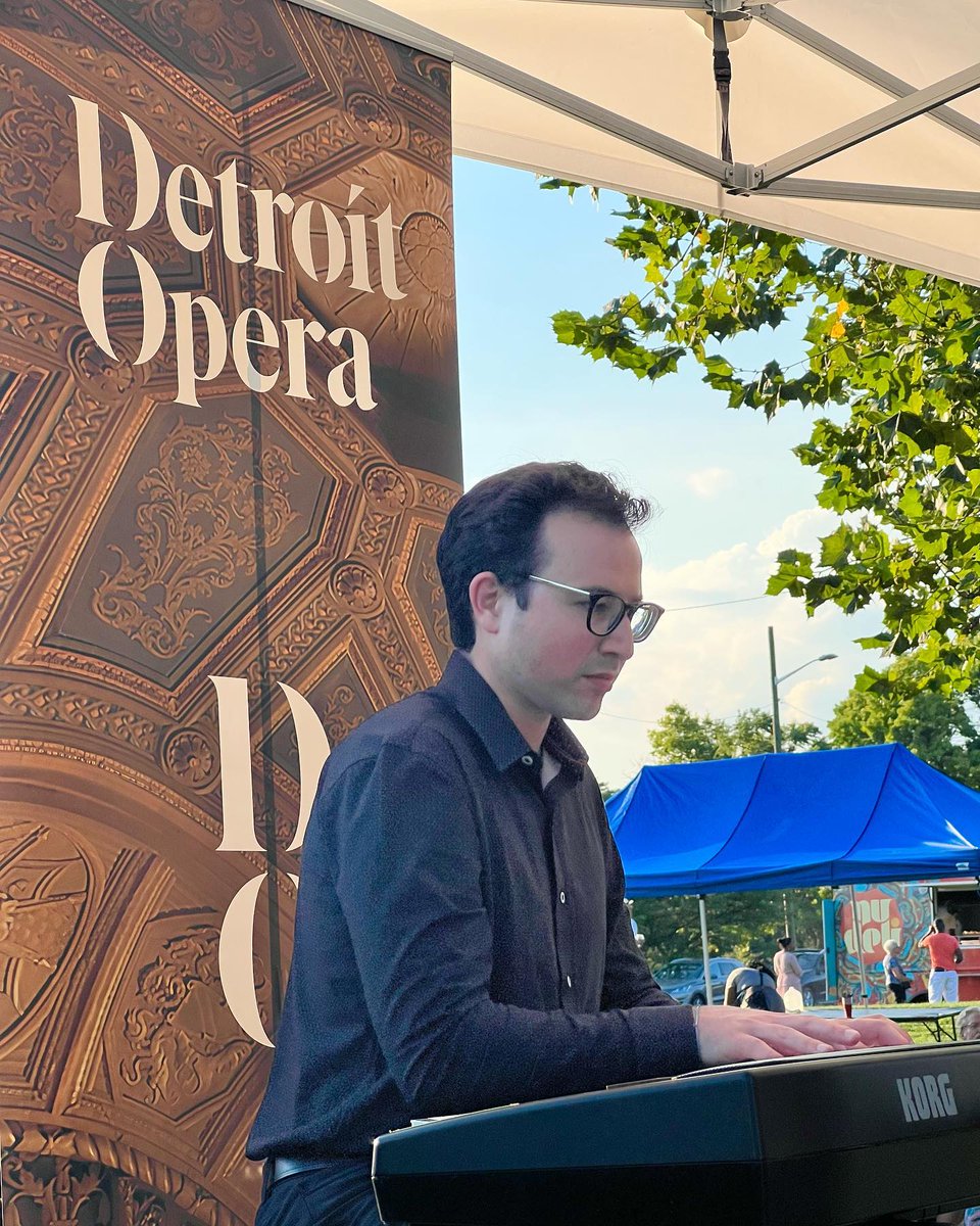 CityofDetroit's tweet photo. #Repost from @DetroitParksRec
Once again, what a beautiful evening we had with @detroitopera 🥰 Thank you for partnering with #DetroitRec on #OperaintheParks
We hope to see you all:
✅September 9th: Spirit of Detroit Plaza| 5pm-8pm & featuring #TheSpiritBar
#FindYourFun🤩⬇️ https://t.co/tt4o8YzMLH