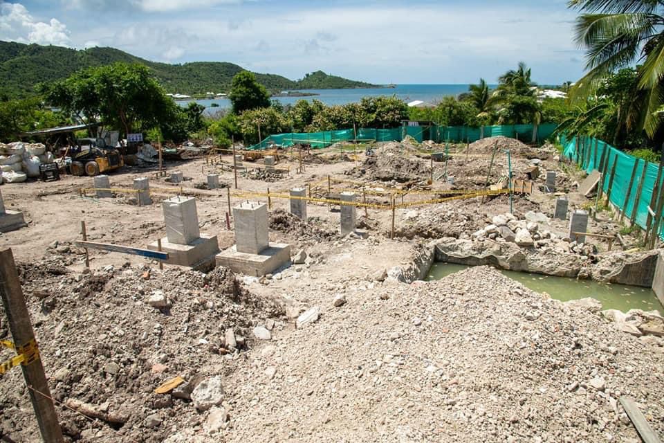 El gobierno Duque, aparte de corrupto y despilfarrador fué inhumano con la gente de Providencia:

- 21 meses después de tragedia del huracán, hoy no existe hospital.

- Duque sólo CONTRATÓ construcción del hospital UNA SEMANA ANTES de la posesión del nuevo gobierno.