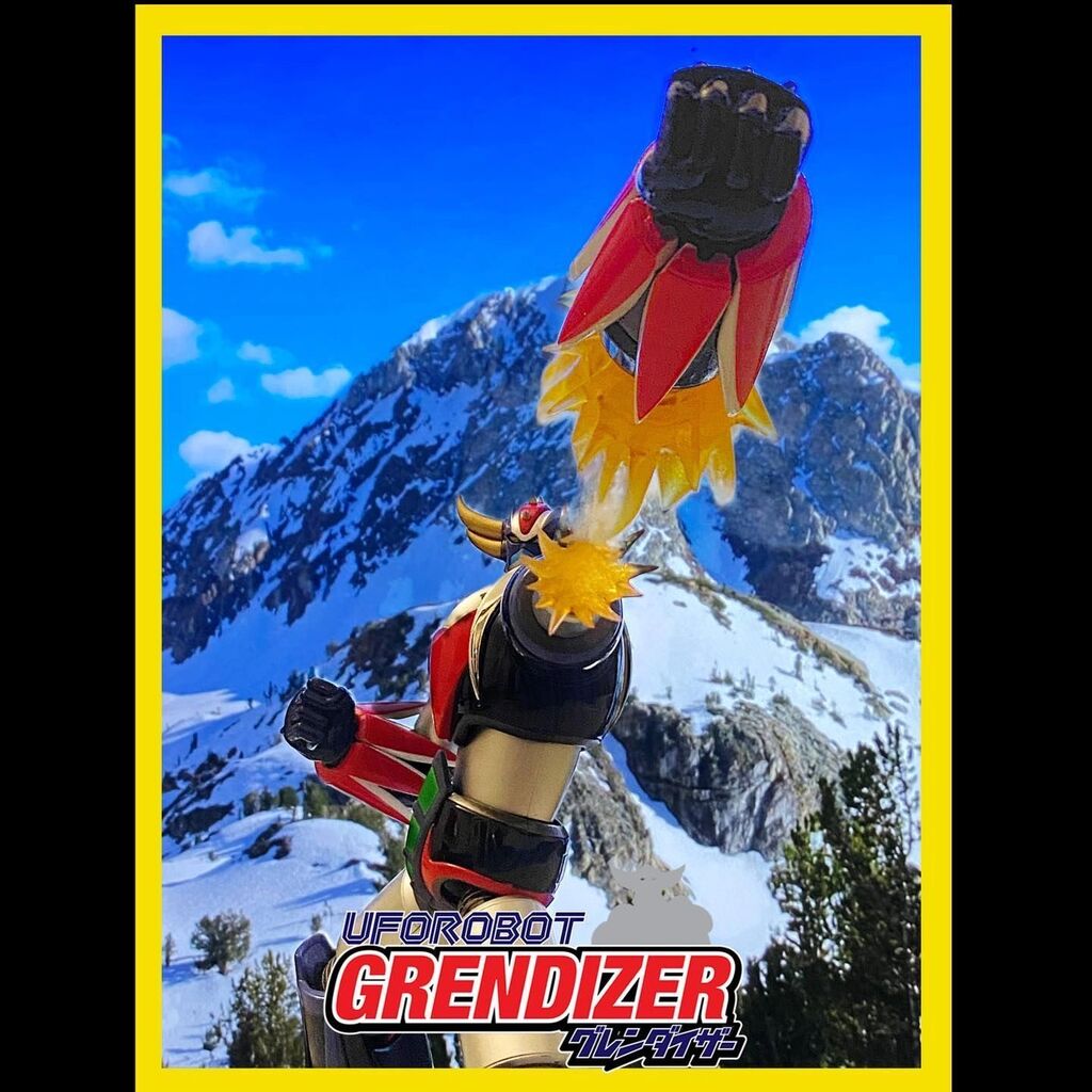MazingerTeam's tweet photo. Dizer punch 🤜 🤜 🤜 by @actionfigurgramer ❤️
.
.
#grendizer
#gonagai
#mazinger
#toyphotography
#toys
#actionfigures
#toy
#toycollector
#toystagram
#toyartistry
#actionfigurephotography
#toycommunity
#toyphoto
#toycrewbuddies
#toyslagram
#toptoyphotos
#toygroup… https://t.co/RsoHG3kUuV