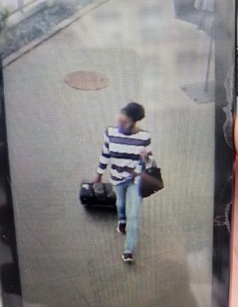 rawsalerts's tweet photo. 🚨#UPDATE: Police have released preliminary photo of the suspected shooter in midtown. They have just confirmed 1 victim dead, 2 victims in hospital the name of the the suspect as: Raissa Kengne https://t.co/eOUWnZwBT5