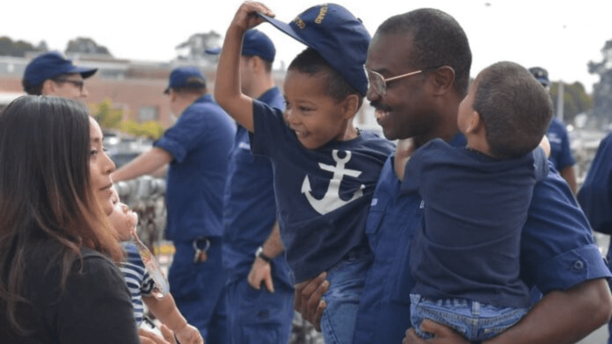 OneOpCCB's tweet photo. Do you support military families experiencing deployment? Join @OneOpFT &amp; researchers from @MilitaryReach on 9/28 for Navigating Deployment: Strategies to Help Military Families. No-cost continuing education opportunities available! https://t.co/XOL6chfuxB https://t.co/3H9Z2noVuO