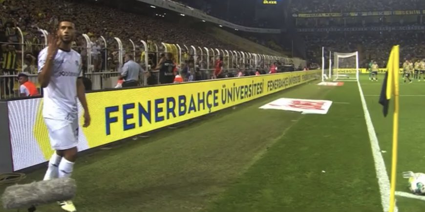 Belhanda ve Onyekuru GS adasina bedava girebilmeli, pilavlara davet edilmeli :)