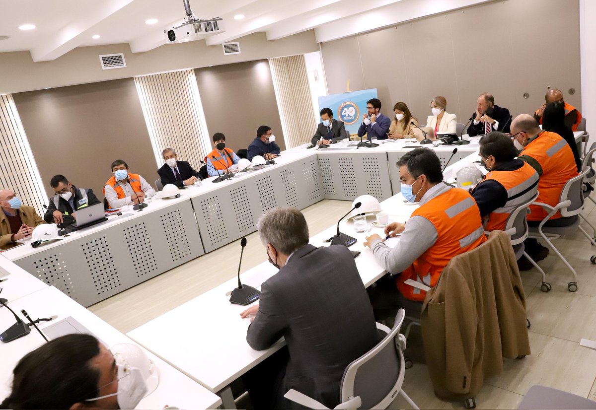 👷🏽‍♂️👷🏽‍♀️ Recibimos la propuesta de reducción de jornada laboral a #40horas del <a href="/ctmineria/">CTMIN</a> y <a href="/ConsejoMinero/">Consejo Minero</a>, la que valoramos por su representar a trabajadores/y empleadores, para un 🇨🇱 que requiere compatibilizar espacios familiares y laborales y con foco en el trabajo decente 👏