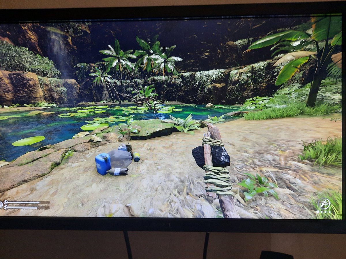 Lennanator22's tweet photo. @GreenHellGame Where is the last blue jug? I've been stuck so long! Help! https://t.co/7DJWXUtouv