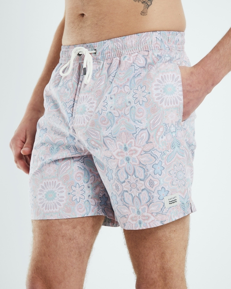A stylish pair of men's boardshorts, featuring a multicolor pattern! Check out the Mucci 16' Volley Boardshorts on FaveThing: favething.com/o-thompson/boa… #FaveThing #Mucci #VolleyBoardshorts #Boardshorts #MensBoardshorts #SummerFashion #SummerShorts #MensShorts #SurfStitch