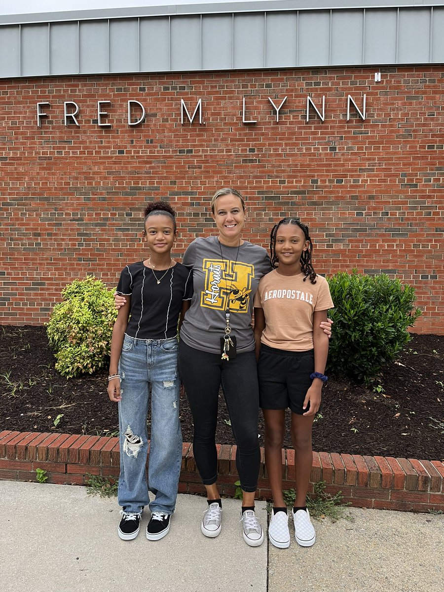 First day @ the Hive with BOTH of my girls coming with me!!! 💛🖤🐝💛🖤 6th grade and 8th grade, and 2nd year as AP!! <a href="/PWCSNews/">PWCS</a> #FirstDayOfSchool