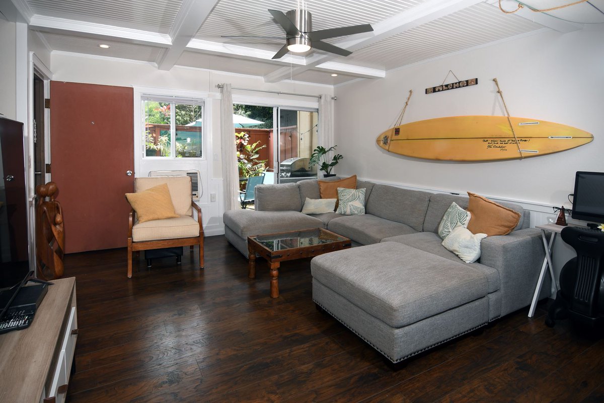 HawaiiLife's tweet photo. Beautiful Windward Estates Townhome, 46-063 Emepela Place #P204, listed by Tina Chorman, RA. Price Reduced today. New price is $815,000.
https://t.co/F20xGw9jyT
#HawaiiLife Oahu #WinwardEstates https://t.co/SXqW7kF17o
