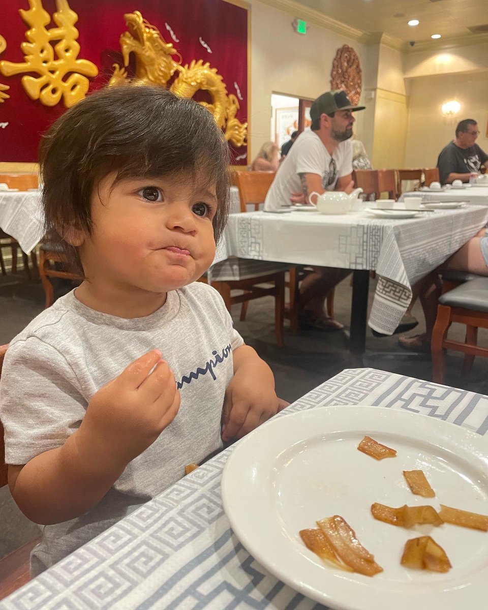 Aw3someAlli's tweet photo. First day of college for this guy!!! No better way to celebrate than with Dim Sum and noodles!#ConstructionManagement #collegedad https://t.co/8OJdVyBHAl