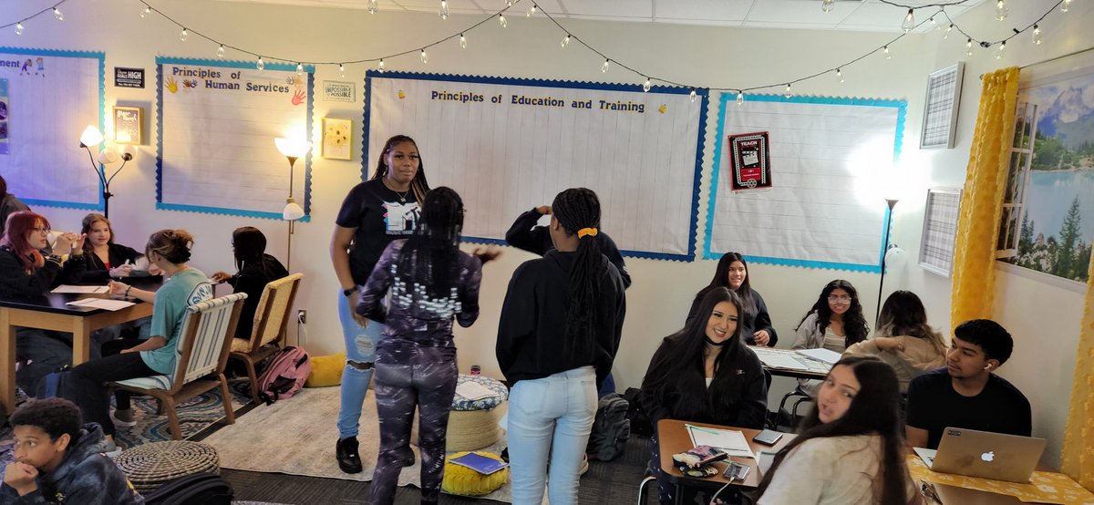 MHS_FCS's tweet photo. Today, our Principles of Human Services students learned about Employable Skills. They also performed a few short skits showing how to display these skills and also what to avoid. #MHSFCA #MHSCTE #MHSyoubelong #wearebettertogether https://t.co/sIBpNCs8GM