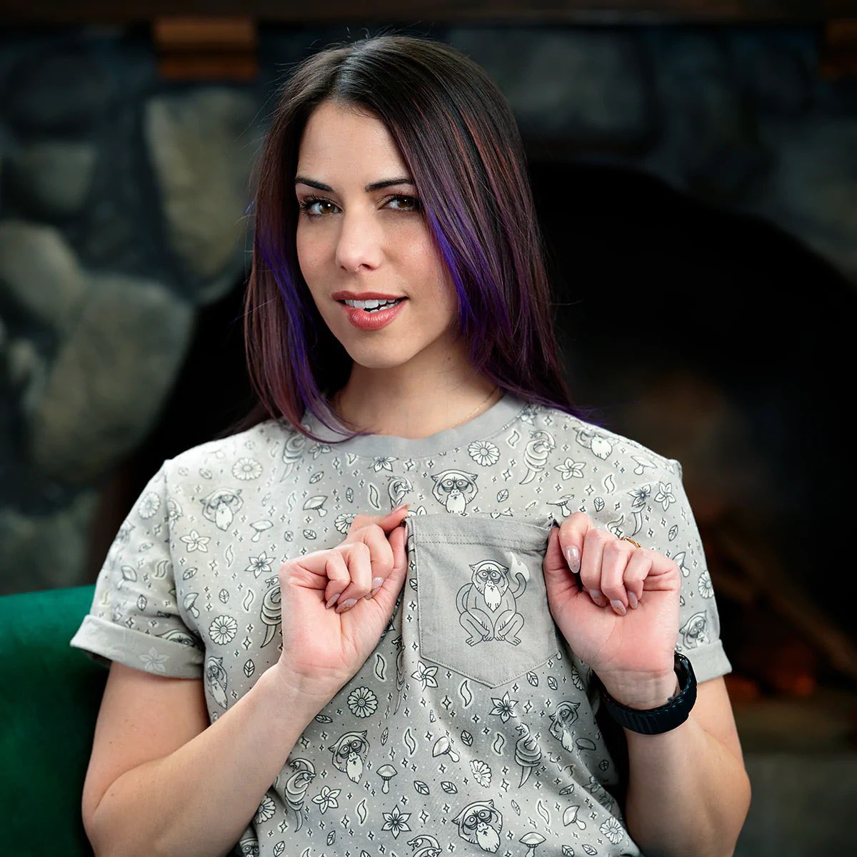 Laura Bailey on X: No big. Just putting lipstick on @matthewmercer dressed  like me while I'm dressed as @robbiedaymond. Thank you to the actual Robbie  for capturing this very weird moment in