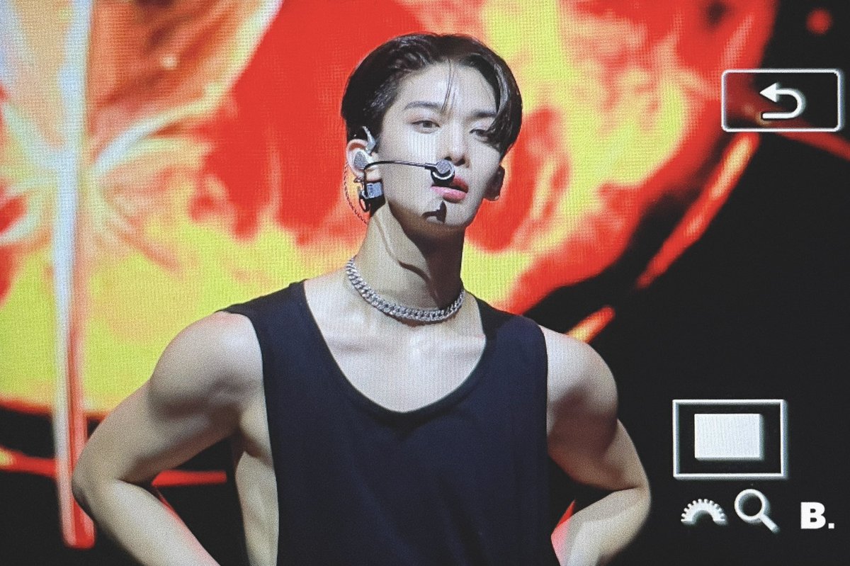 #BAEJINYOUNG #배진영 #CIX #씨아이엑스 <a href="/CIX_twt/">CIX</a> <a href="/CIX_Official/">CIX_Official</a>