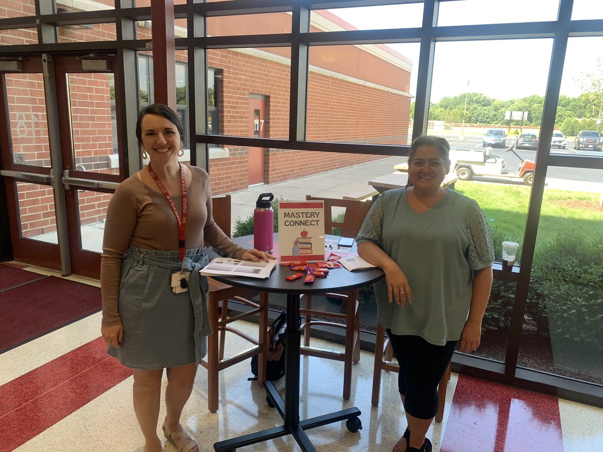 andy_flodberg's tweet photo. A belated thanks to all the staff that made the Learning Fair at the new teacher orientation a success! The support and energy was radiating throughout the room:) @Y115TOP https://t.co/W06MnoID1r
