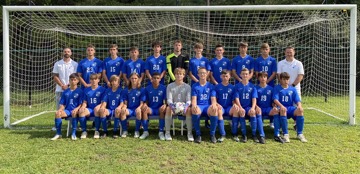 coachdonato3984's tweet photo. The 2022 @Bucs_Soccer152 squad #letsgoBU https://t.co/3zRw09IcGC