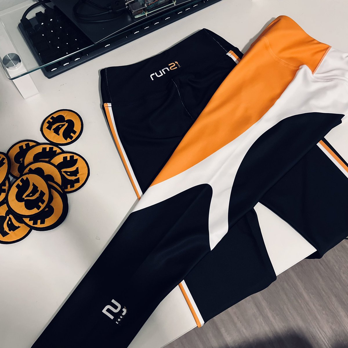 cypherstig's tweet photo. #Bitcoin ladies….we didn’t forget about you. 🙃 Look out for the #run21 activewear collection, launching with our online store day 1 of @bitblockboom 2022! 🙌🏽🙌🏽 @BitcoinLadies #bitcoinonly #runningbitcoin https://t.co/OOVfyEEbQu