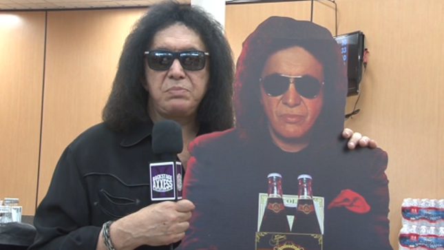 KISSAnthemPrjct's tweet photo. So I asked myself "Self, where can people buy this @moneybagsodas you speak so highly of?". Self replied "https://t.co/OmVWIG2XOP". SOLD! And that's all I have to say about that. @genesimmons #sodaroyalty https://t.co/nROkmHeCGb