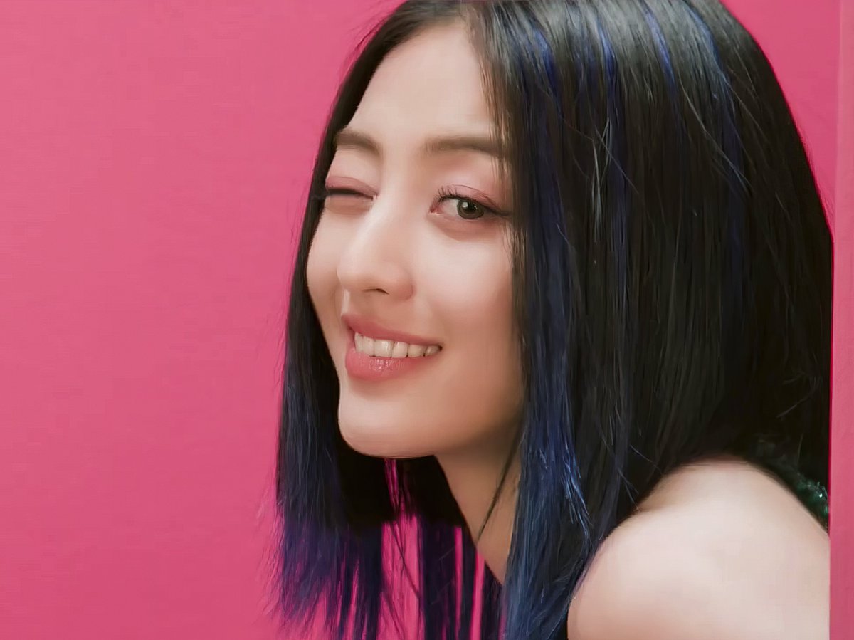 pogzilla1's tweet photo. Upscaled 4x [3840x2880]

#JIHYO #TWICE #트와이스 #BETWEEN1and2 https://t.co/qGIz7Yonco