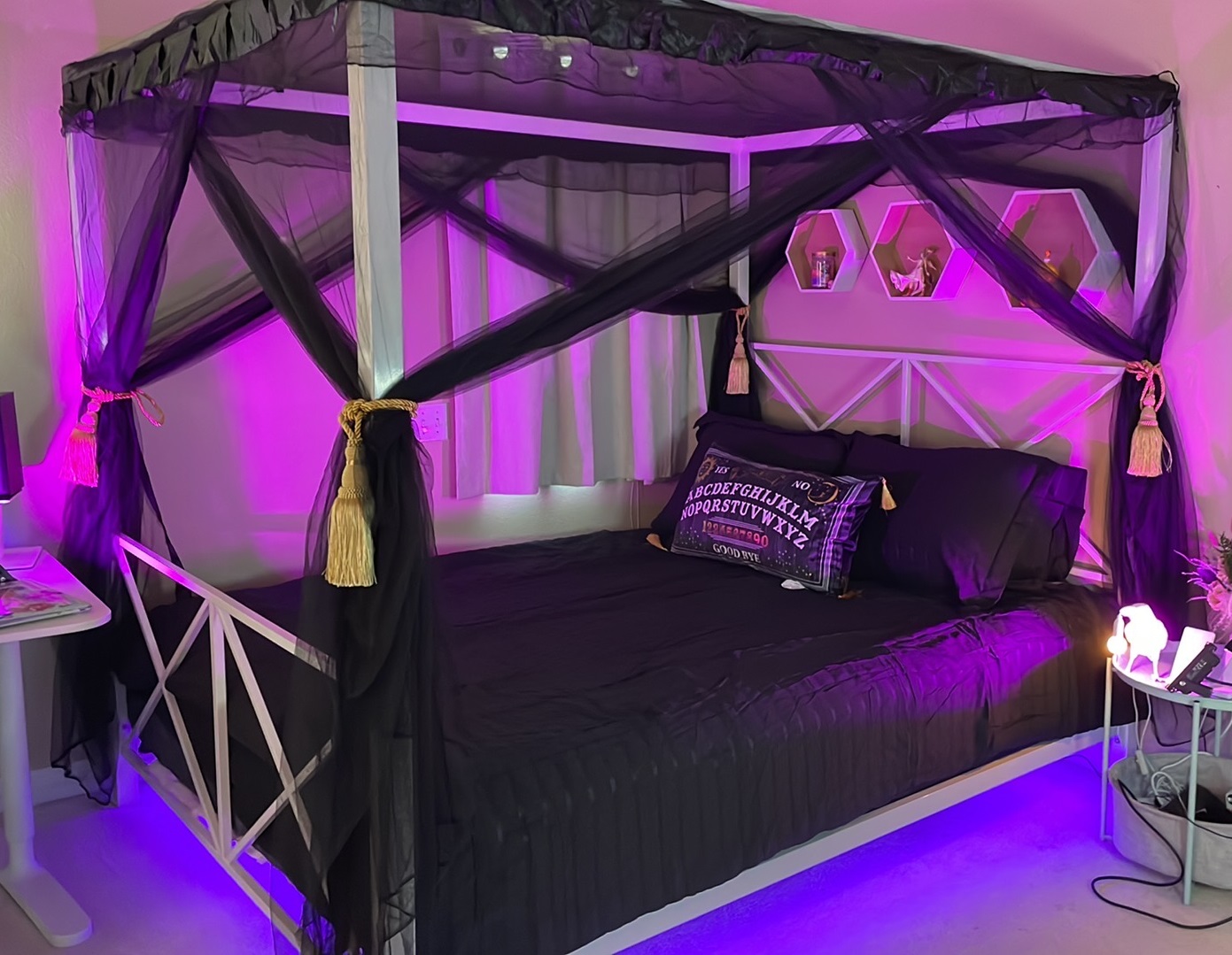 reb-on-twitter-tell-me-my-bed-is-cool-https-t-co