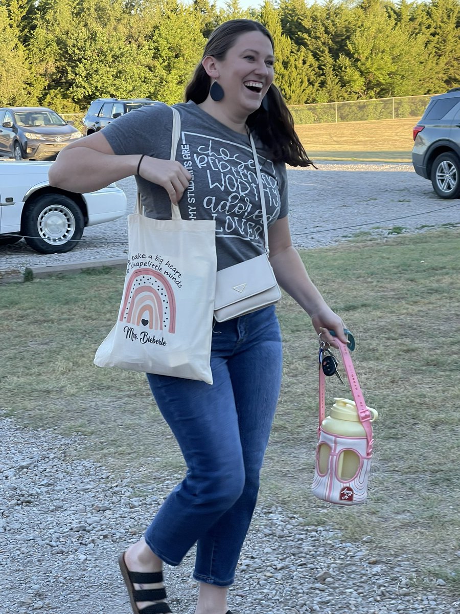 Doesn’t get much better than this for a first day with staffulty!  #Celebrities  #rockstarstatus <a href="/vhsknights/">Victoria Jr/Sr HS</a>