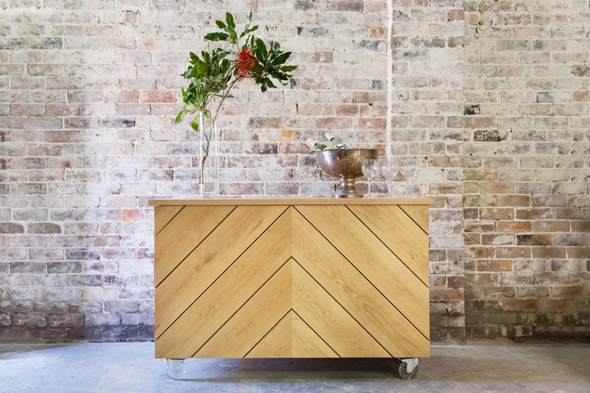 Funktionality's tweet photo. New Stock Alert! Modern, clean lines meets flexibility.  Oak and a solid workbench on the top, our Oak Chevron Bar is a fresh take traditional hardwood bars that will be sure to add a contemporary flourish to any event
.
.
.
.
.
#newstock #bar #oakbar #eventstyling #funktionality https://t.co/IarKFrJqSZ
