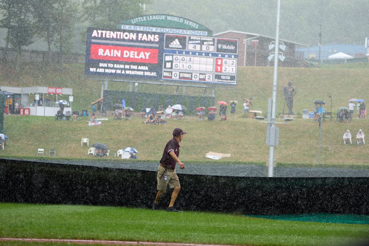 Little League tweet media