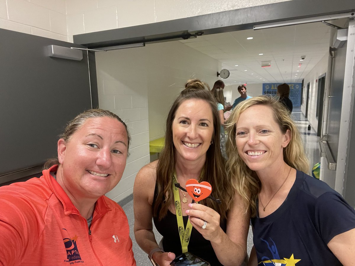 FCPSAdaptedPE's tweet photo. Thank you @UVACAPE1 and @awheeler_wheels for having us out today to present to Loudon APE!  We had a great time &amp; enjoyed the conversations with staff today! #PERMITUP #RogervisitsLCPS #AdaptedPE #fcpspe https://t.co/9cPoEIWqzS