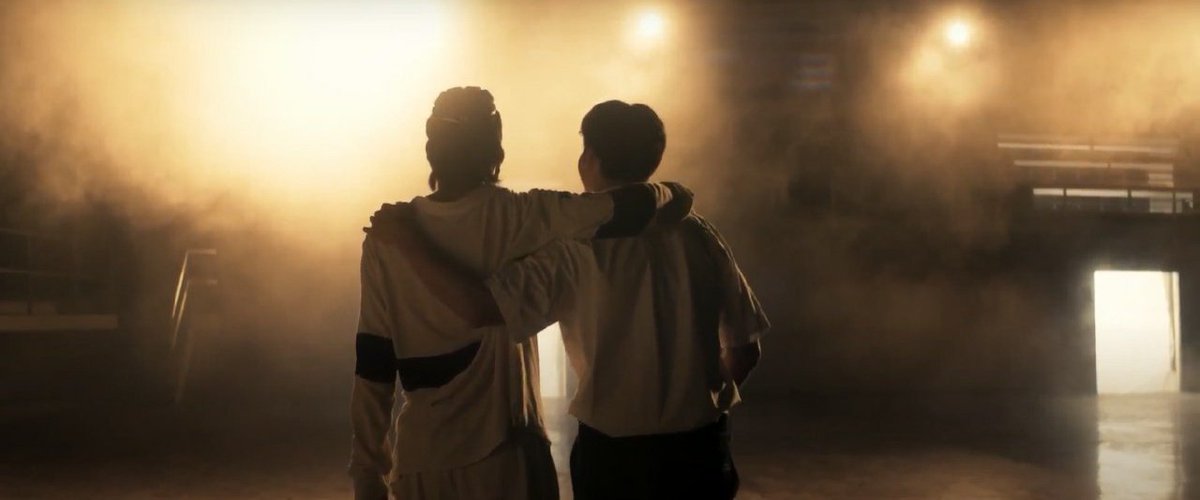 2tianwen's tweet image. 180 degree tem uma vibe muito boa a fotografia tbm tá linda, as cenas são simples mas carregadas de sentimentos dos personagens e sem contar a química do casal só de olhar um pro outro, tá muito bom eu tô gostando demais 
#180DegreeTheSeriesEP2