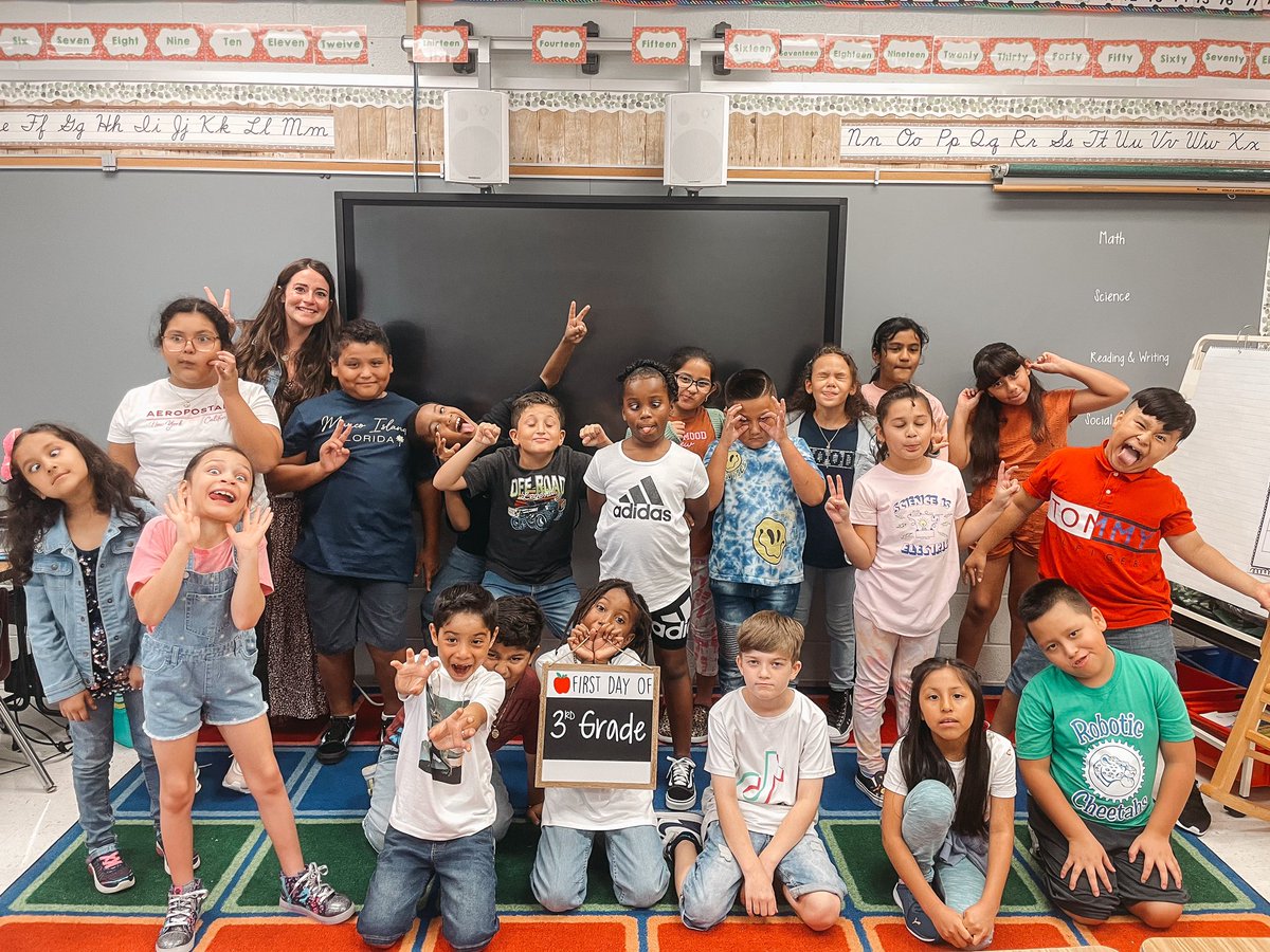 First day ✅ Can’t wait to spend the year with this amazing group! 🚀<a href="/EllisSoars/">Ellis Explorers</a>