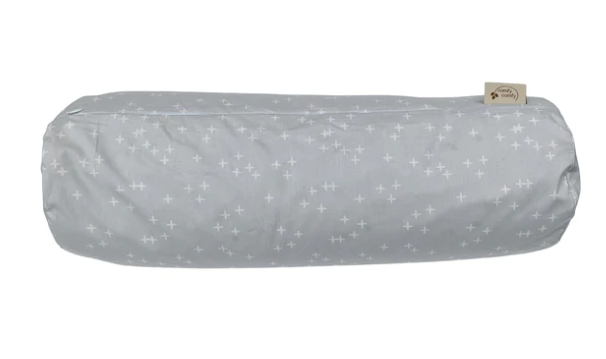 comfycomfyca's tweet photo. My #4 must have for good sleep is:⁠
⁠
A support pillow under my legs when I sleep on my back, but when I sleep on my side, and I put one leg over it and it helps to keep my spine aligned.

#backsleeper #sidesleeper #supportpillow #pillow #pillows #spinehealth #madeincanada https://t.co/OFbLB9nTQz