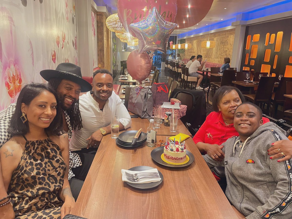 Oritse's tweet photo. Happy bday Mom, we love and adore you ❤️💕 https://t.co/TwWZ7gwFWI