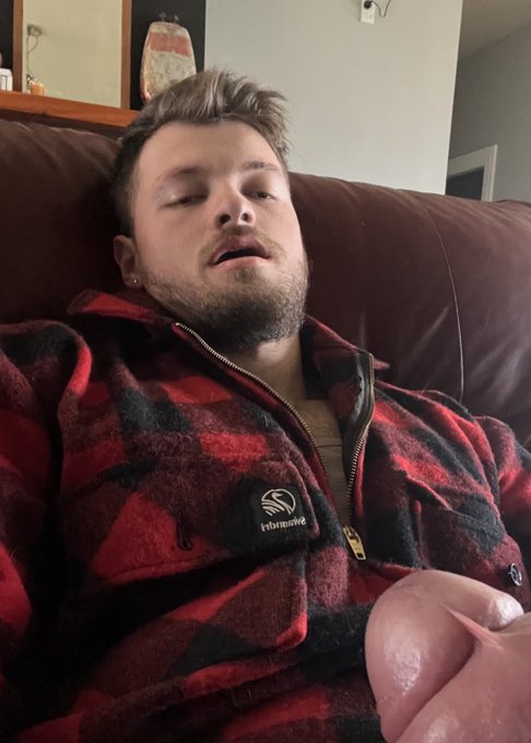 Ready to open you up 😈 https://t.co/4DXFLj520C<a href="/tag/freethedick"class="tags"><span>#freethedick</span></a>