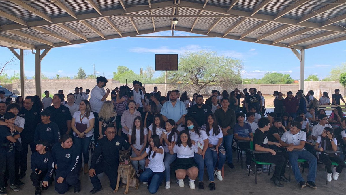 Roberto Estrella tweet media