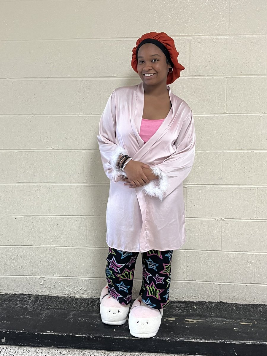 MNPSDuPontTyler's tweet photo. Tyler Be EPIC Week: Day 1 Pajama Day #BeEPIC #LeadWithVALOR #HighQualityChallengingEducation @conley4kids https://t.co/nFyDclsRQ0