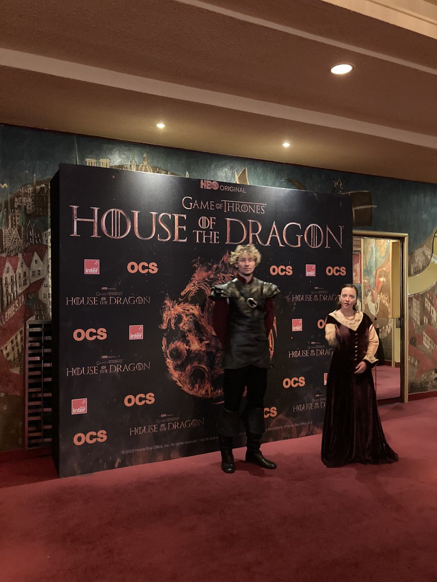 #HouseoftheDragon  sur grand écran 😎 Merci <a href="/SamsungFR/">Samsung FR</a>  et @tvorange pour les places 😘 #HOTDxOCS #hotd