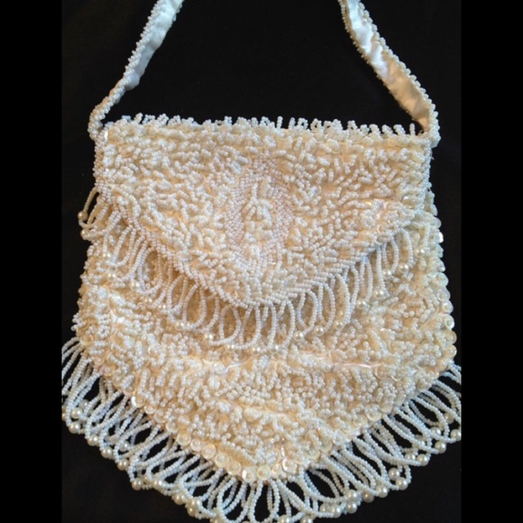 joccartee's tweet photo. So good I had to share! Check out all the items I'm loving on @Poshmarkapp from @lisahogan13 #poshmark #fashion #style #shopmycloset #zeroxposur #coach #bonsoir: https://t.co/Gj8hoh5cdS https://t.co/3cElQiOikt