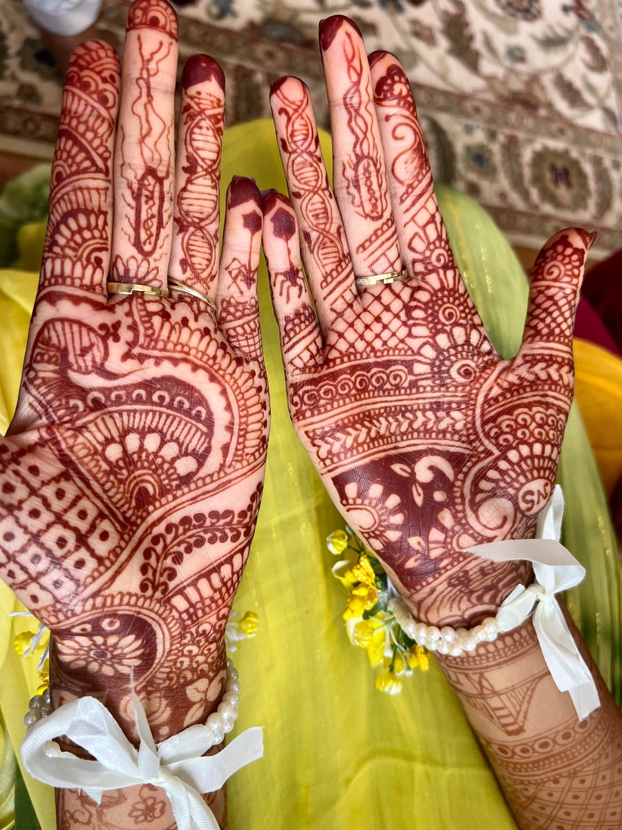 Spot the bacteria, DNA, and phage in my bridal mehendi 😜 I went from Ms.—> Mrs. last week & will become “Dr.” next week once my dissertation is officially submitted!