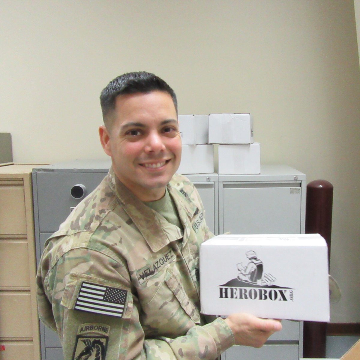 HeroBoxOrg's tweet image. Want to send a HeroBox?
Head to herobox.org or use our app to send a #Hero their very own #HeroBox 🤩