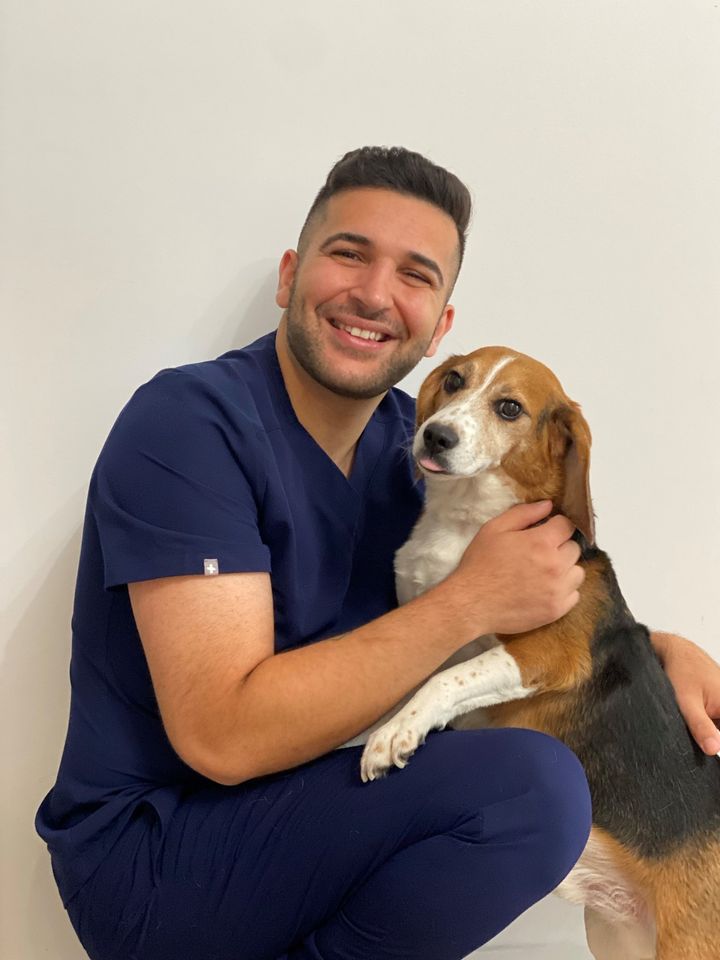 Humane_Pro's tweet photo. Congratulations to the Humane Society Veterinary Medical Association's 2022 Compassionate Care Scholarship recipients! 

1st: Nima Morady (class of 2023)
2nd: Samantha Zurlinden (class of 2023)
3rd tie: Janelle Thomas and Nicole Mahmood (class of 2024) https://t.co/eW11xD5bwL