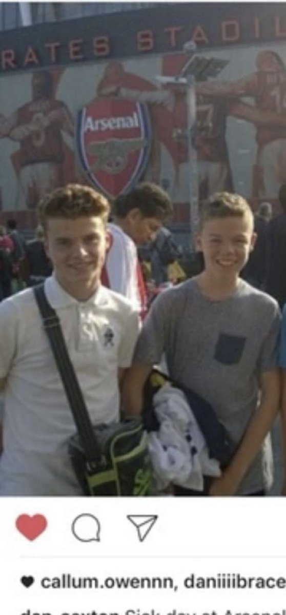 sandemannathan's tweet photo. @sextondan2 @callumowennn17 @JPonComms “Millwall fan”. Youre a gooner just like me🤣 https://t.co/Xu9ulw4kX3