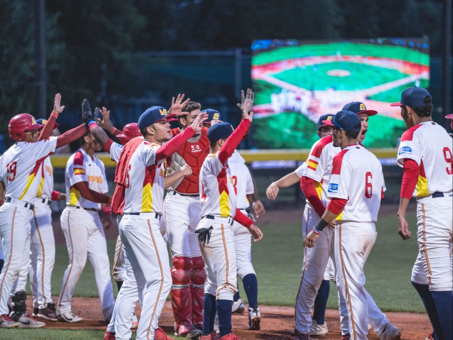 MLB and players union want teams to hire Spanishspeaking interpreters for use with media #47 MLB and players union want teams to hire Spanishspeaking interpreters for use with media