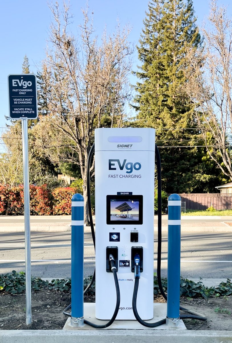 evgonetwork's tweet photo. "The charging stations are clearly marked, charge quickly, and have an incredible customer service access to help with any charging issues." - Denise, West Stockbridge, MA
Thanks Denise! We do our best to make it easy to charge, no matter where you are. #EVgoNetwork https://t.co/F4IAa2KPpj