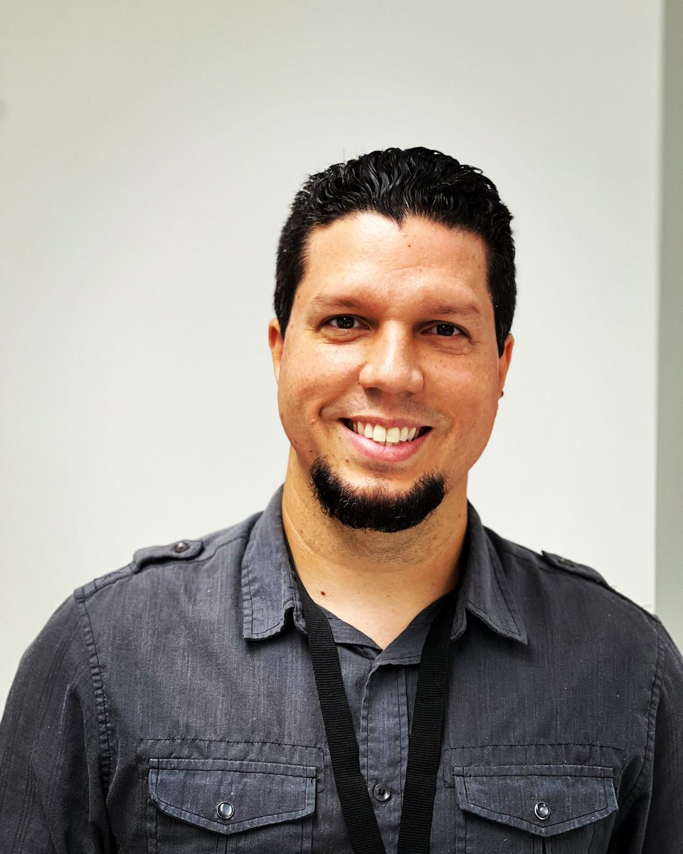 OHSFineArts's tweet photo. OHS FA Staff 🔦meet Mr. Yaureybo Jordan, Theater teacher.He’s also taught various theater and production classes.He’s been teaching for 14 years.
He ❤️directing and helping his students develop their skills.
When not teaching, he 
spends time w/ family.#ohsfinearts #cobbperforms https://t.co/OIs9EQtxQe
