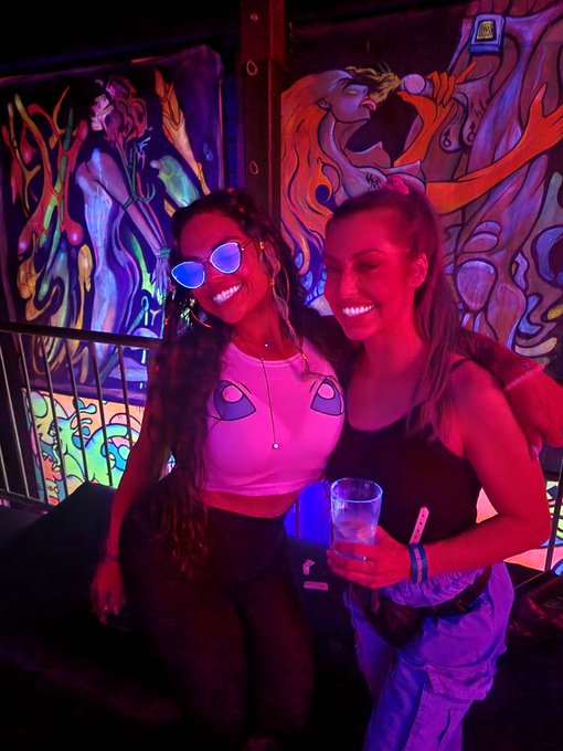 If only I had a replay button on life💞  XBIZ Berlin w/ @Zaawaadi @Sabien_DeMonia @PanDemonium_69 @Queenofbelize1<a href="/tag/mvsales"class="tags"><span>#mvsales</span></a>