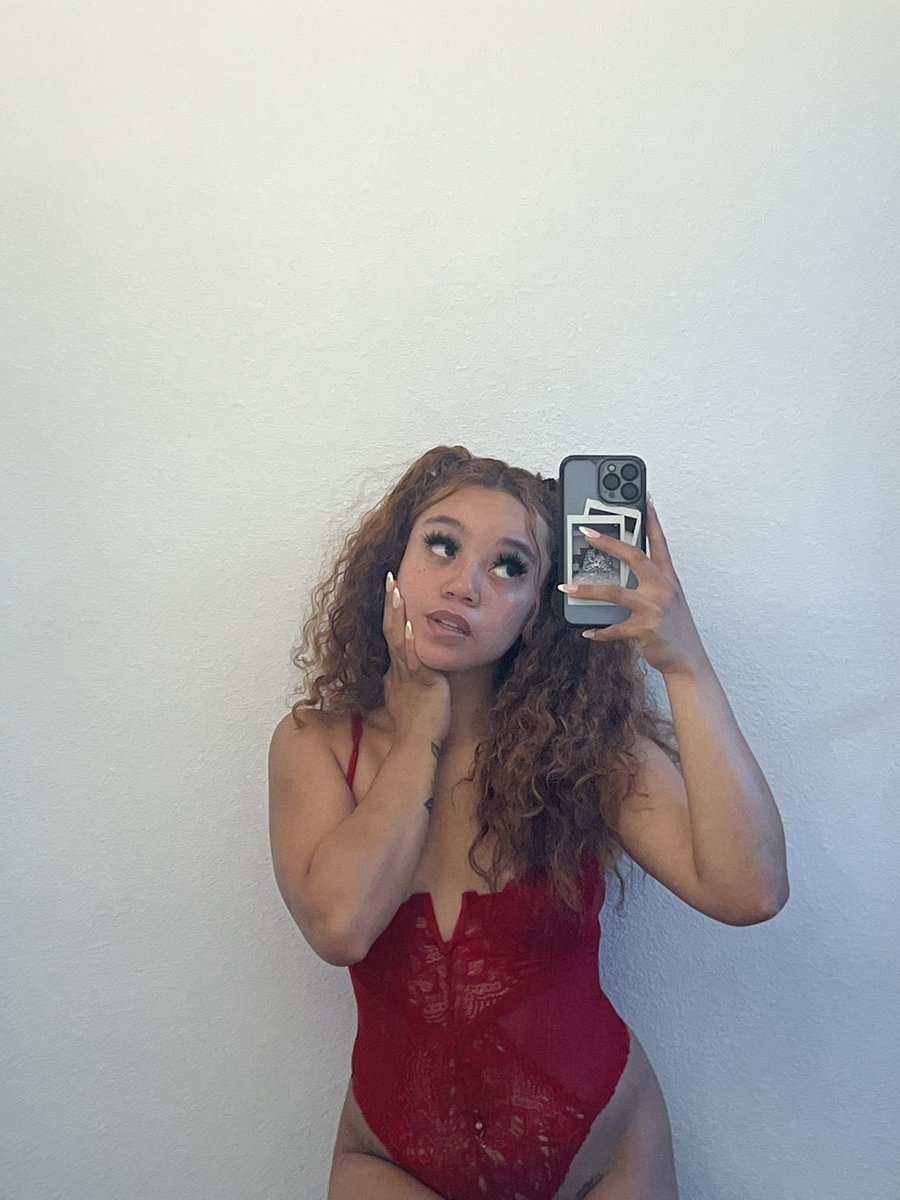 scoopxneen's tweet photo. https://t.co/s1M77fFvYg 🖤 EXLCUSIVE CONTENT ;) 😘 https://t.co/EG7zIVax66